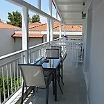 Phaethon & * Kallithea (Chalkidiki)